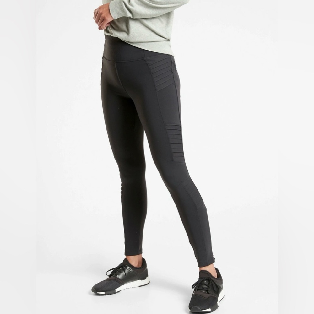 Athleta Delancey Black Motto Leggings SIZE SMALL S/
598323-00